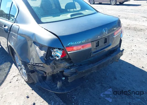 2011 Honda Accord 2.4 Ex-L from USA, damaged, VIN 1HGCP2F87BA033254